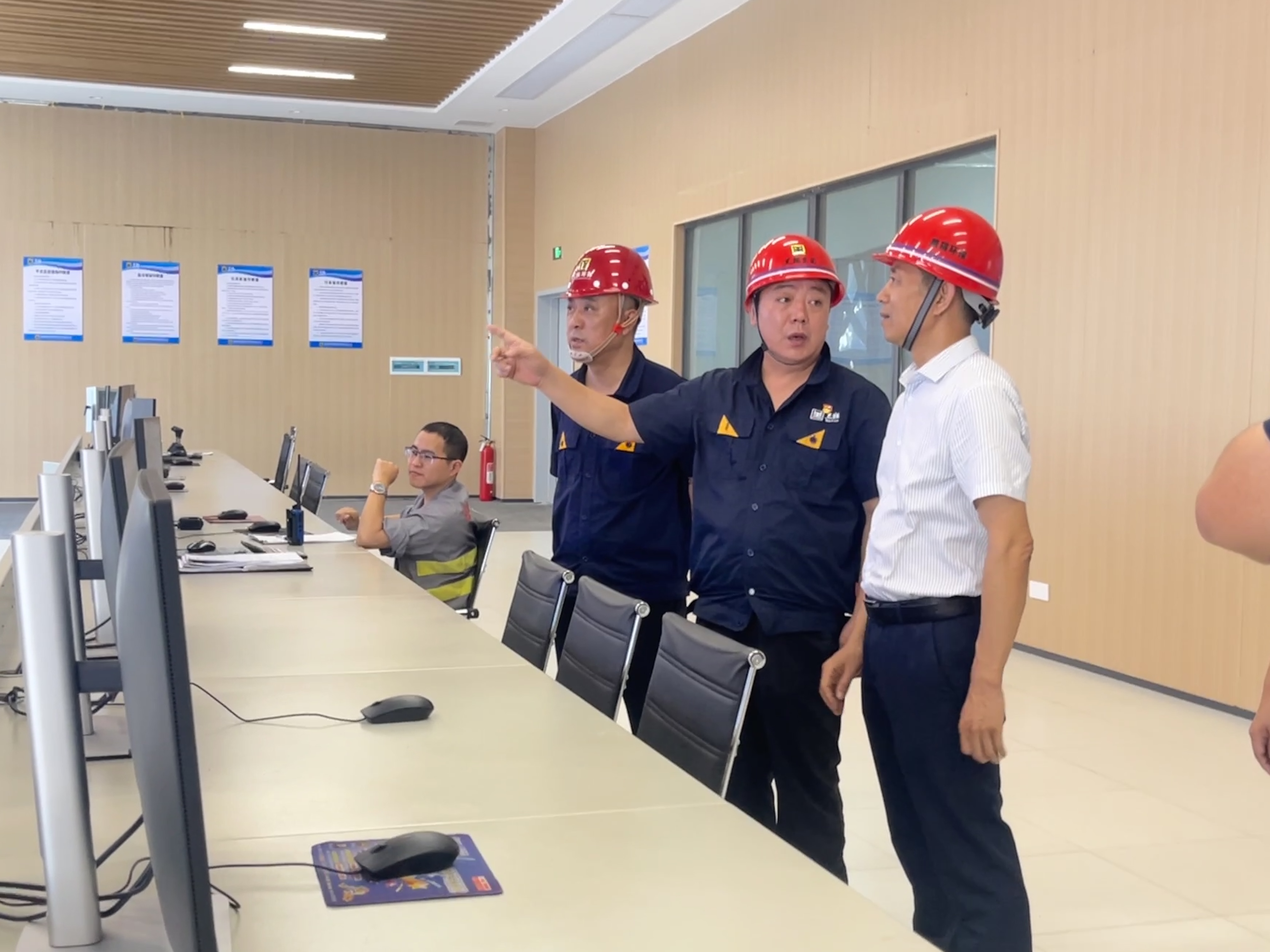 圖2 調(diào)研現(xiàn)場.jpg 圖2 調(diào)研現(xiàn)場.jpg