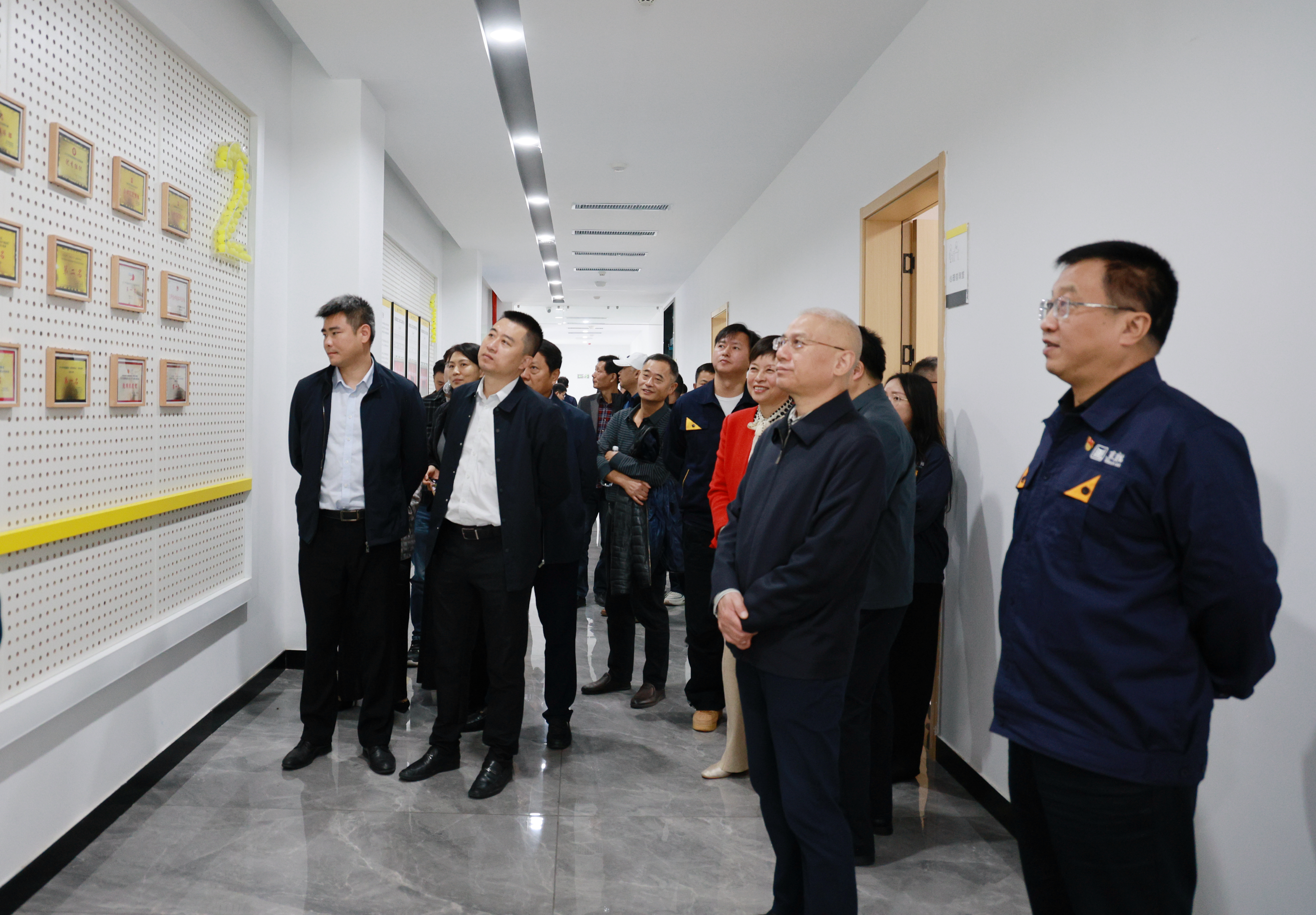 參觀.jpg 參觀.jpg