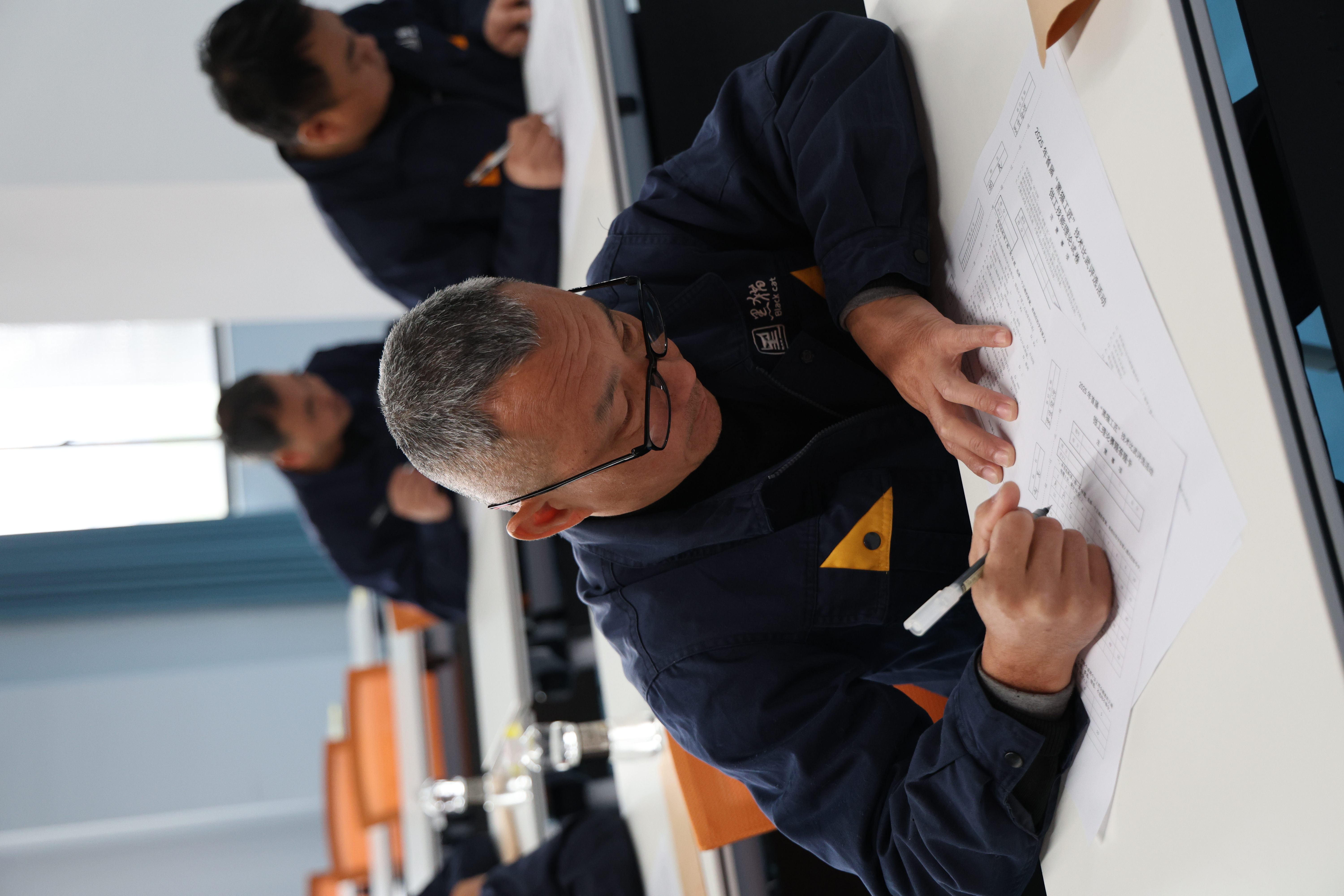 認(rèn)真答題01.jpg 認(rèn)真答題01.jpg